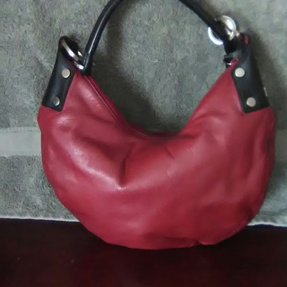 Handbag - Picture 2 of 3